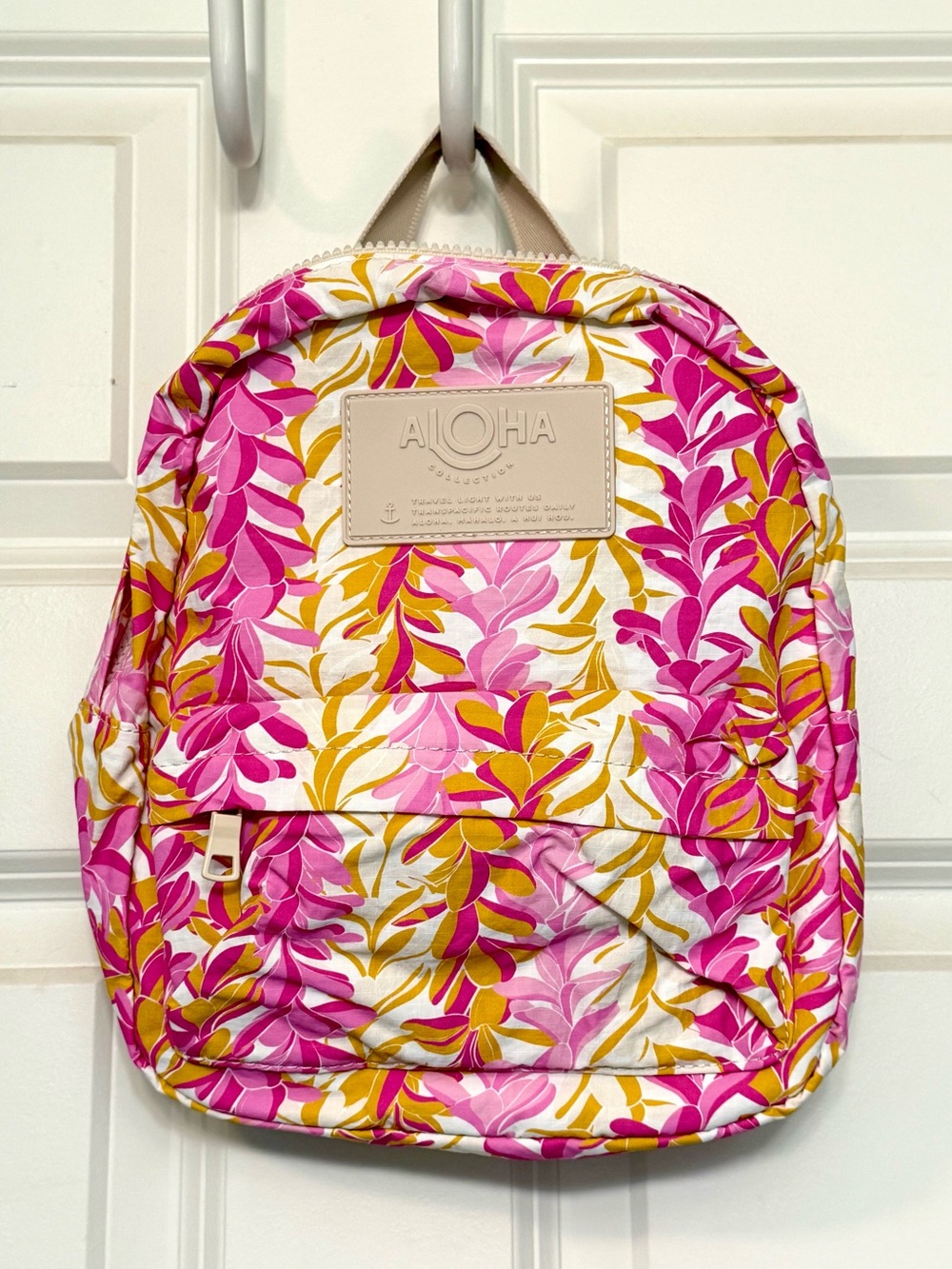 NWT RARE Aloha Collection SUPER SPECIAL LIMITED EDITION Mini Backpack Lei Stand